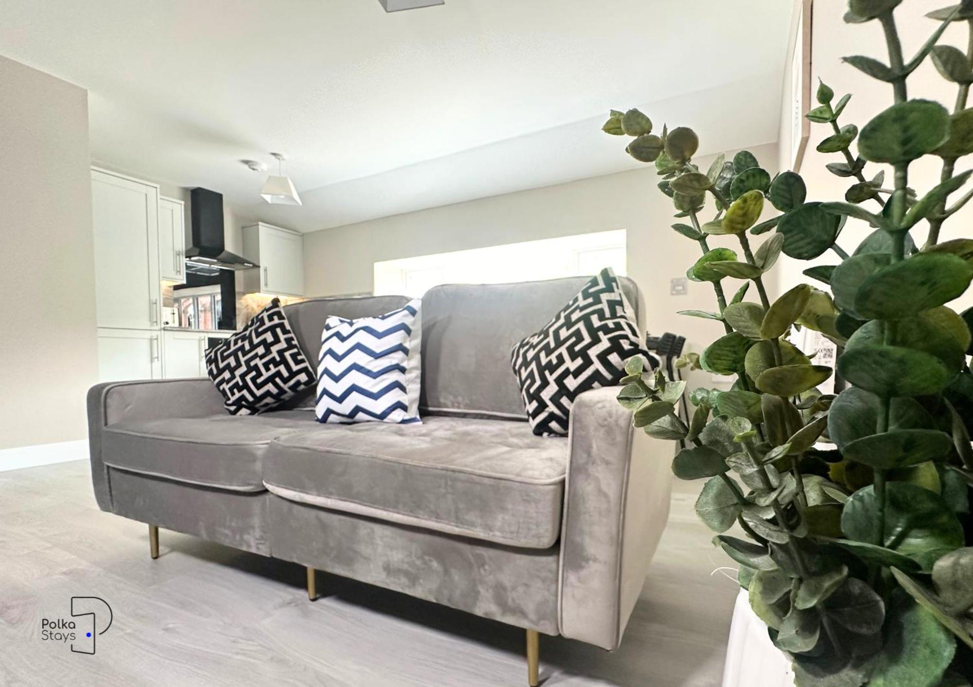 Hanley, Stoke - Modern Spacious Apartments By Polkastays Exterior photo