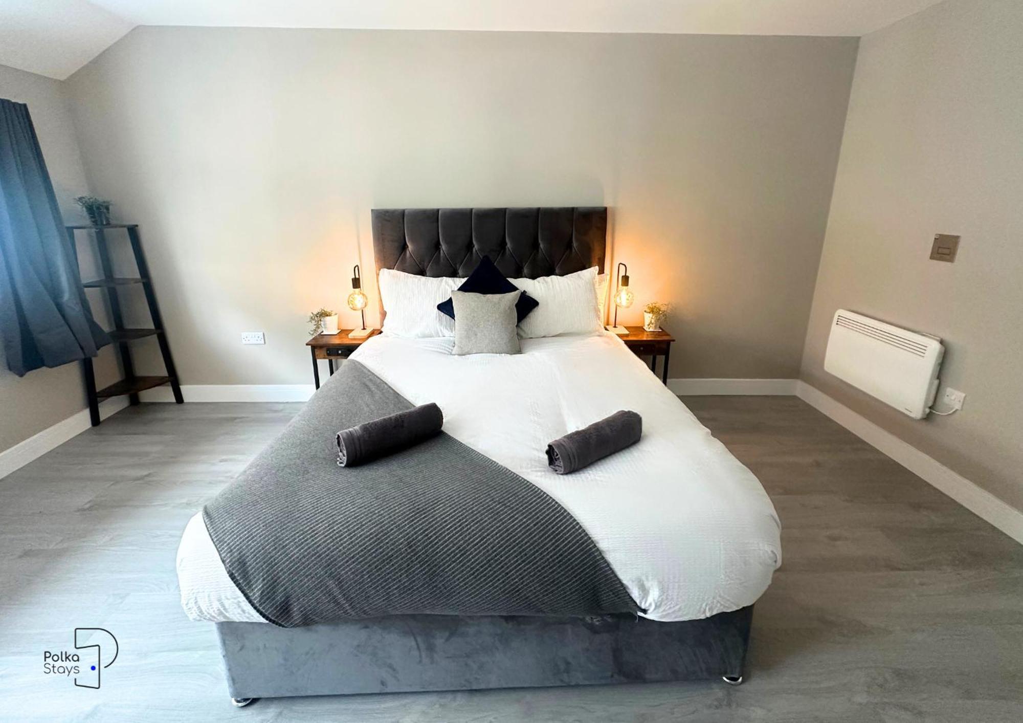 Hanley, Stoke - Modern Spacious Apartments By Polkastays Exterior photo