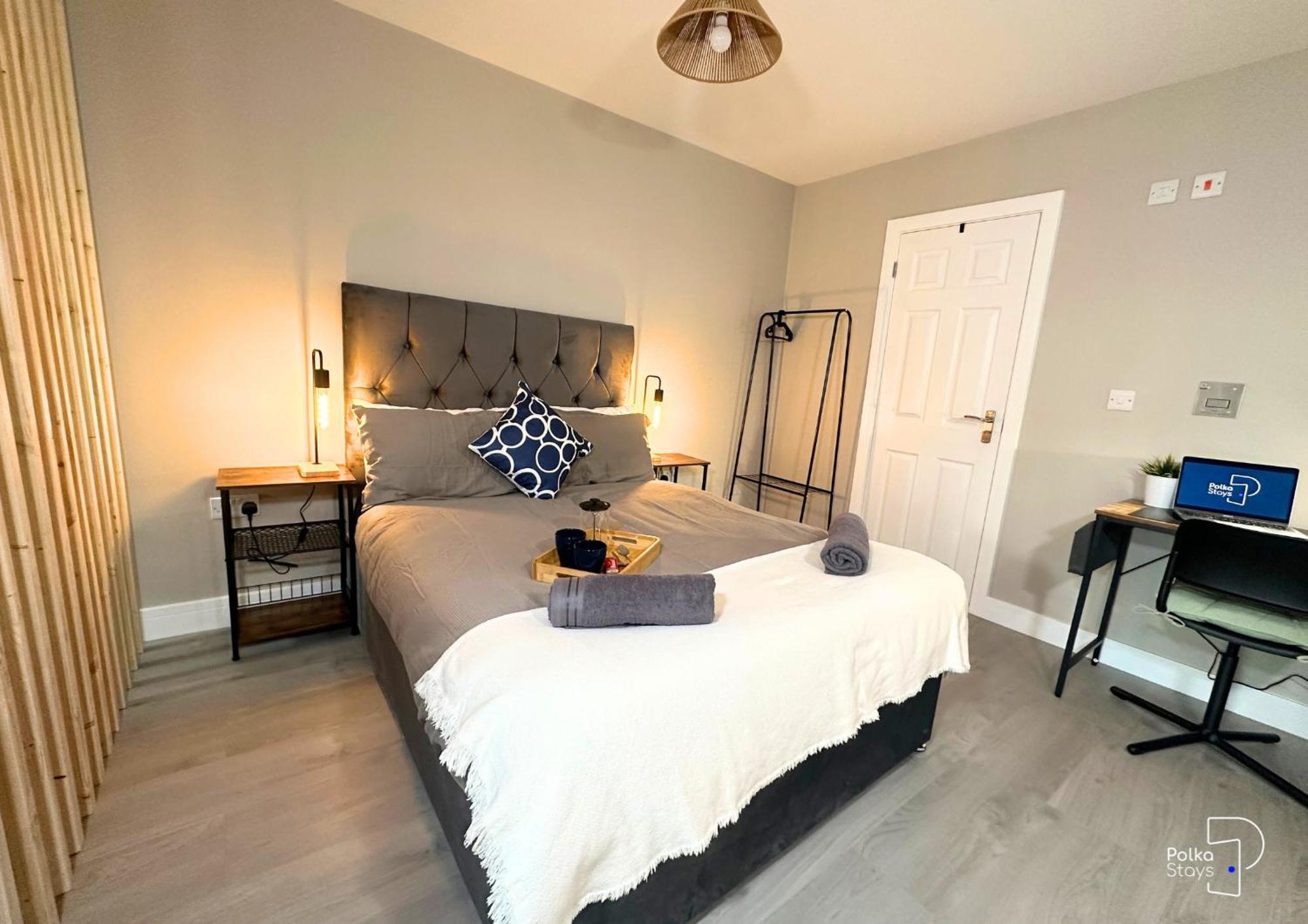 Hanley, Stoke - Modern Spacious Apartments By Polkastays Exterior photo